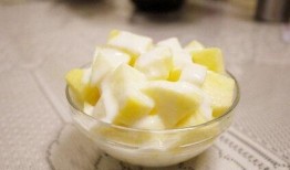 酸奶能和瓜一起吃吗,健康美味两不误