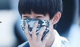 王源吃瓜脸,太可爱了！