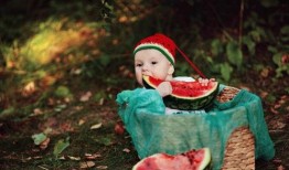 王姓艺人吃瓜,揭秘娱乐圈幕后真相