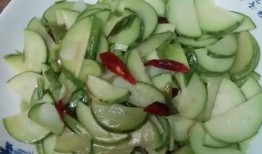 梦见摘小瓜吃,揭秘摘小瓜吃的神秘寓意