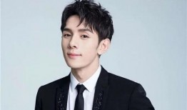 李佳琦吃瓜通稿,揭秘网红背后的真实生活