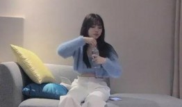 抖音美女吃瓜,瓜香四溢笑点满满